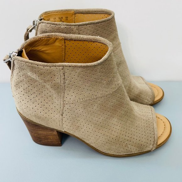Franco Sarto Goldie Ankle Booties Boots Block Heel Peek Toe Suede Tan Womens 6 - Picture 3 of 15